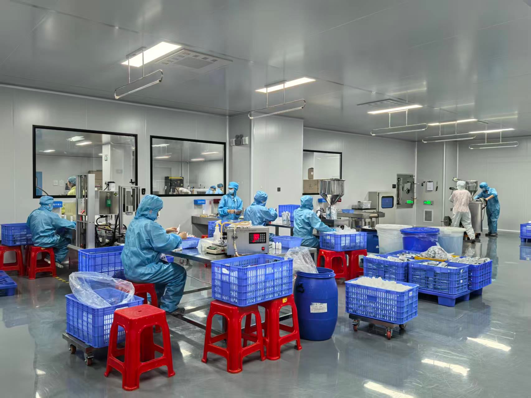 100,000-class GMPC cleanroom — aseptic filling and sachet packaging line